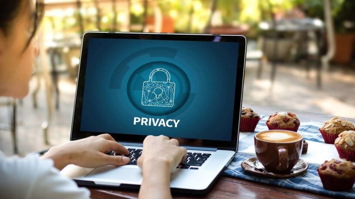 كيفيه حماية معلوماتك الشخصية على الإنترنت